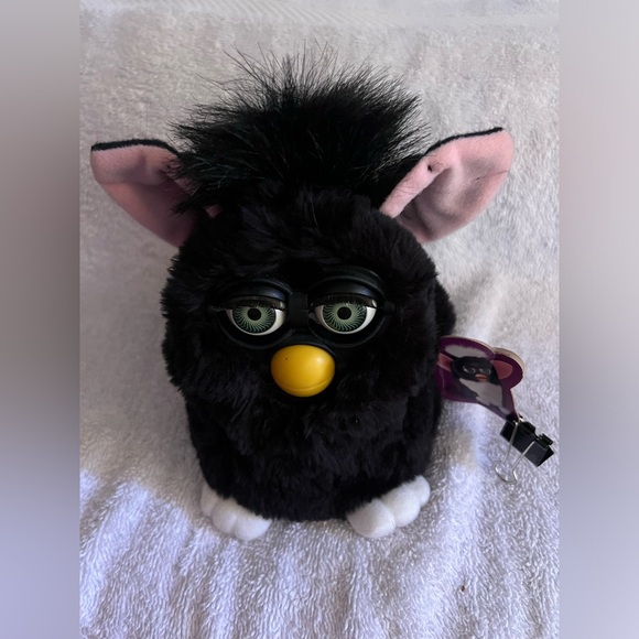 Vintage - 1998 Furby - black with white feet - Picture 2 of 7